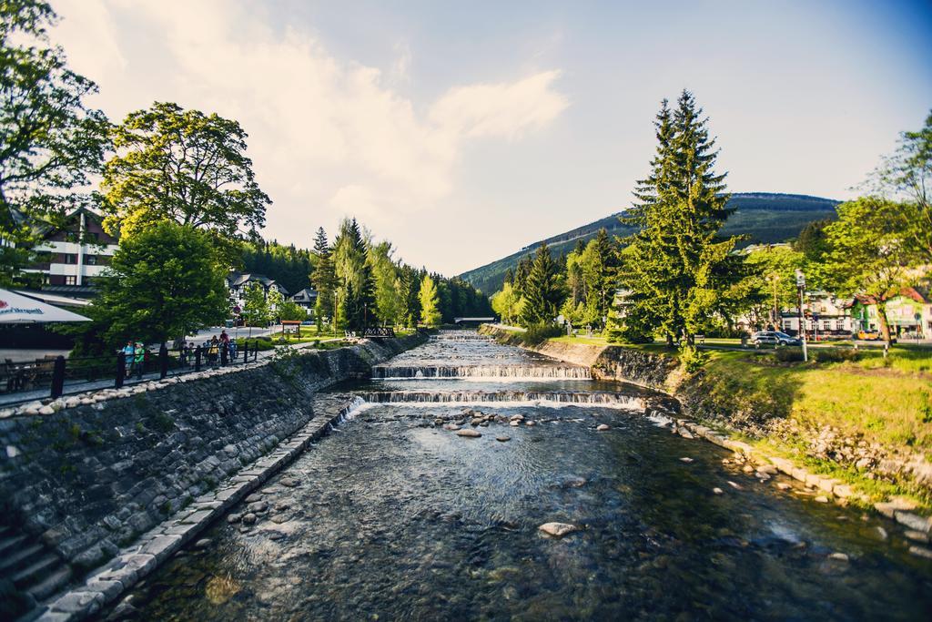 Depandance Villa Hubertus Špindlerŭv Mlýn Buitenkant foto