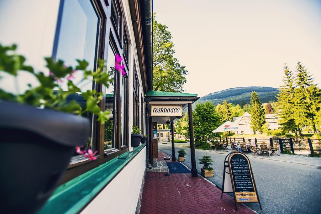 Depandance Villa Hubertus Špindlerŭv Mlýn Buitenkant foto