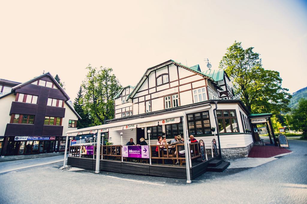 Depandance Villa Hubertus Špindlerŭv Mlýn Buitenkant foto