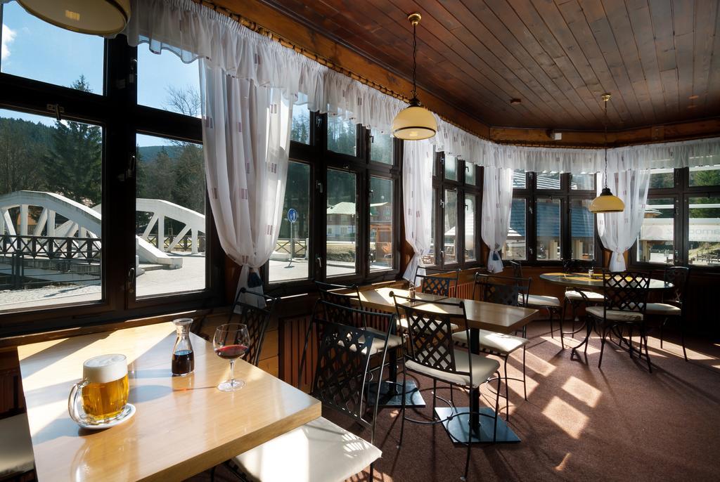 Depandance Villa Hubertus Špindlerŭv Mlýn Buitenkant foto