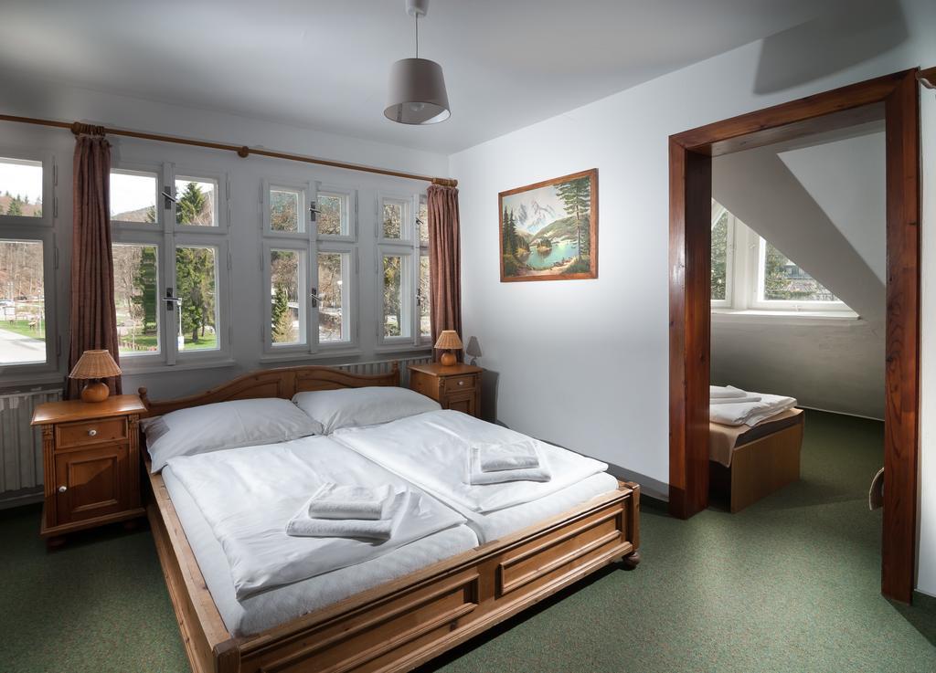 Depandance Villa Hubertus Špindlerŭv Mlýn Buitenkant foto